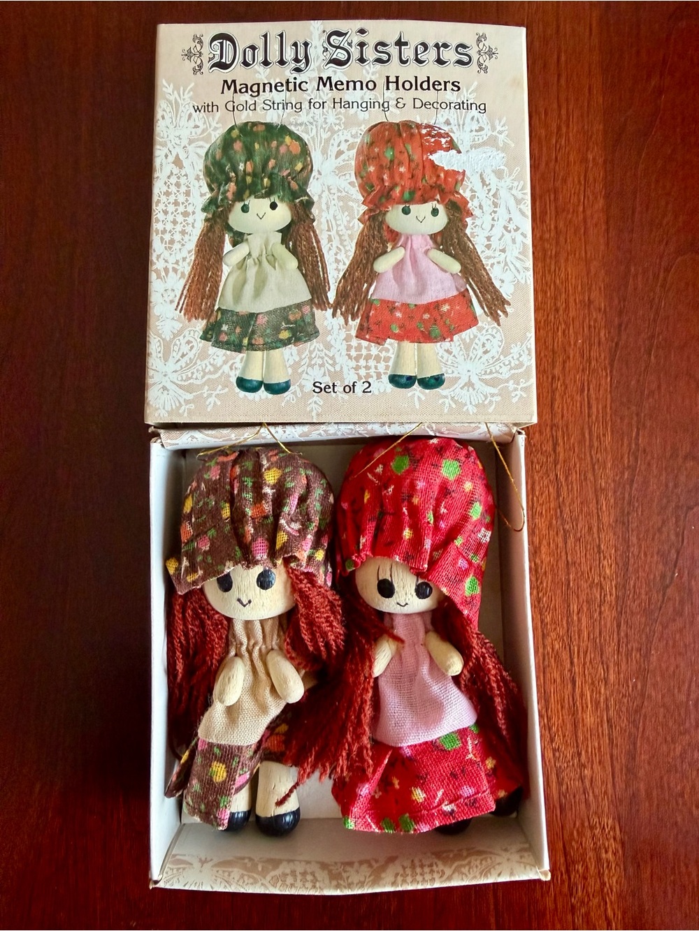 Vintage Dolly Sisters Magnetic Memo Holder Dolls Hanging Ornaments 1982 Taiwan